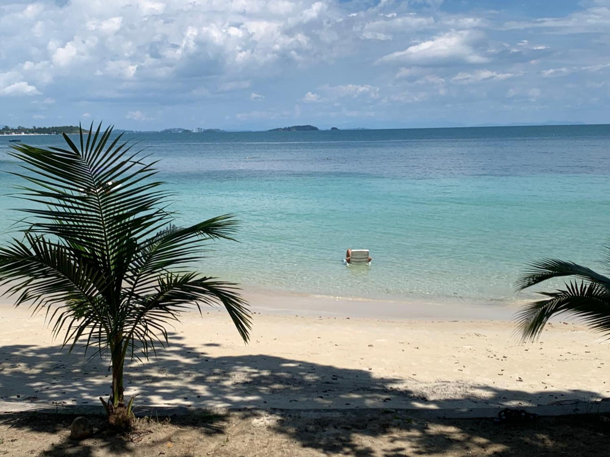 Hotel ลุงดำฮัทบีช Koh Samet Exterior foto