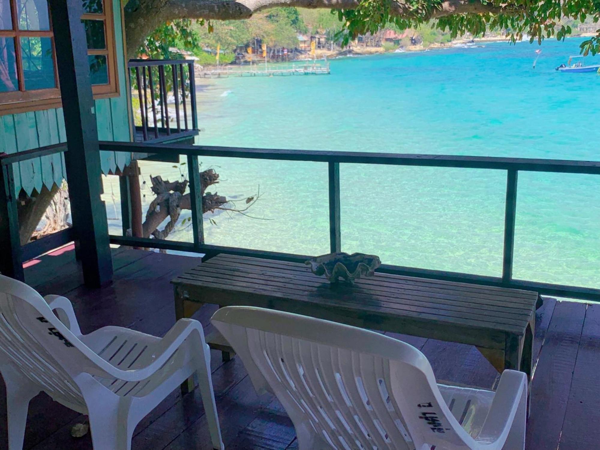 Hotel ลุงดำฮัทบีช Koh Samet Exterior foto